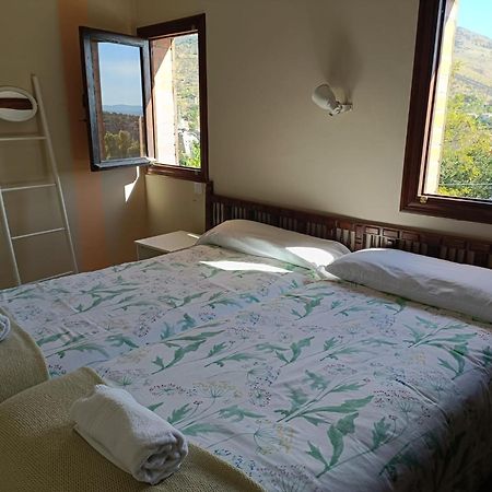 Hotel Rural Don Burguillo El Tiemblo Esterno foto