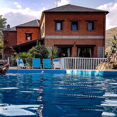 Hotel Rural Don Burguillo El Tiemblo Esterno foto