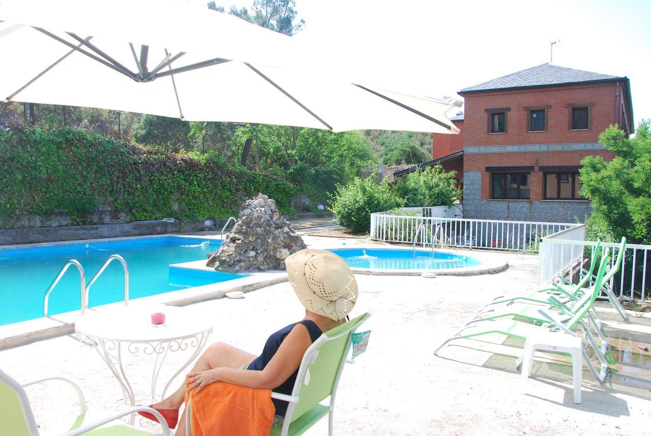 Hotel Rural Don Burguillo El Tiemblo Esterno foto